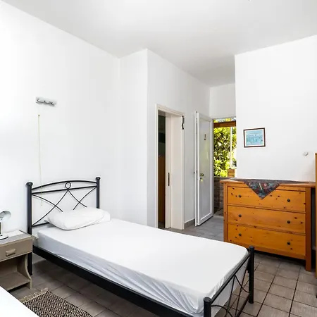 Varagoulis Giannis & Lenas Apartments Paramonas  Exterior photo