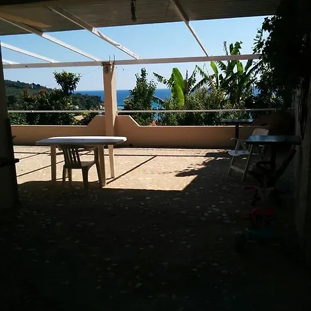 Varagoulis Giannis & Lenas Apartments Paramonas  Exterior photo