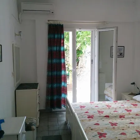 Varagoulis Giannis & Lenas Apartments Paramonas  Exterior photo