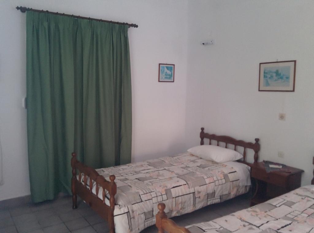 Varagoulis Giannis & Lenas Apartment Paramonas (Corfu)