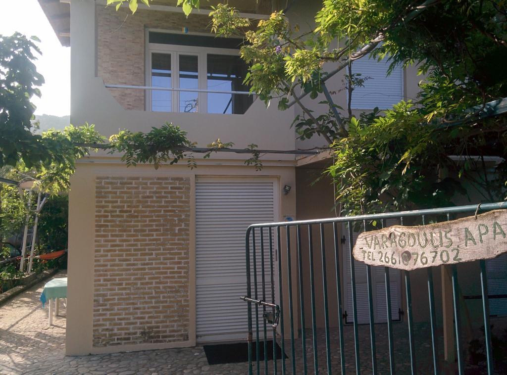 Apartment Varagoulis Giannis & Lenas *